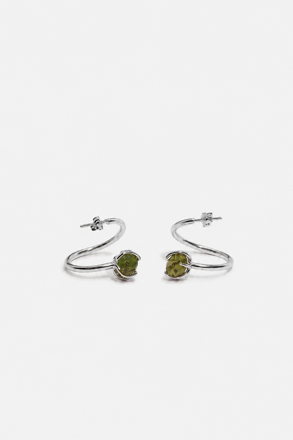 Twisted earrings peridot