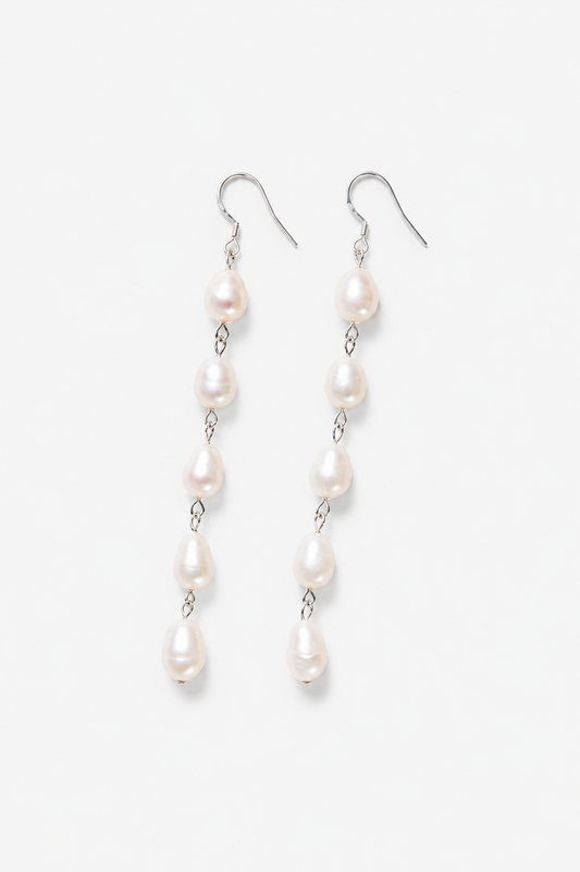 Pearl Drop Earrings 02