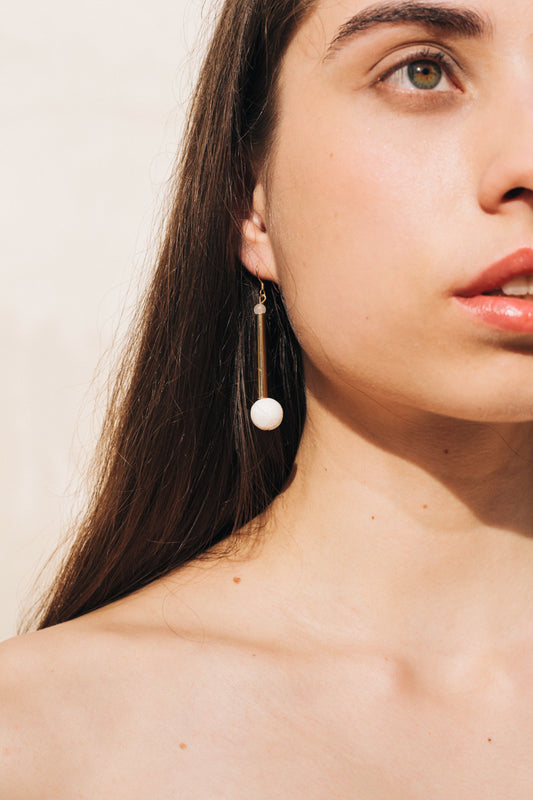 Bellevue earrings gold white coral&rose quartz