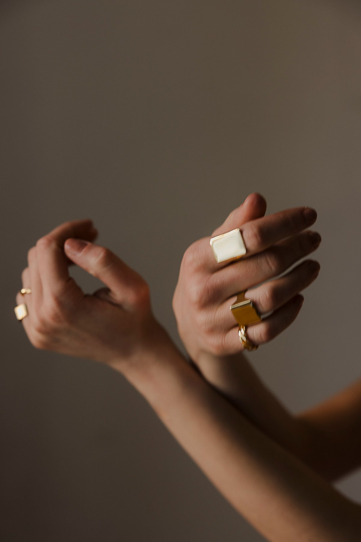 Signet ring 02