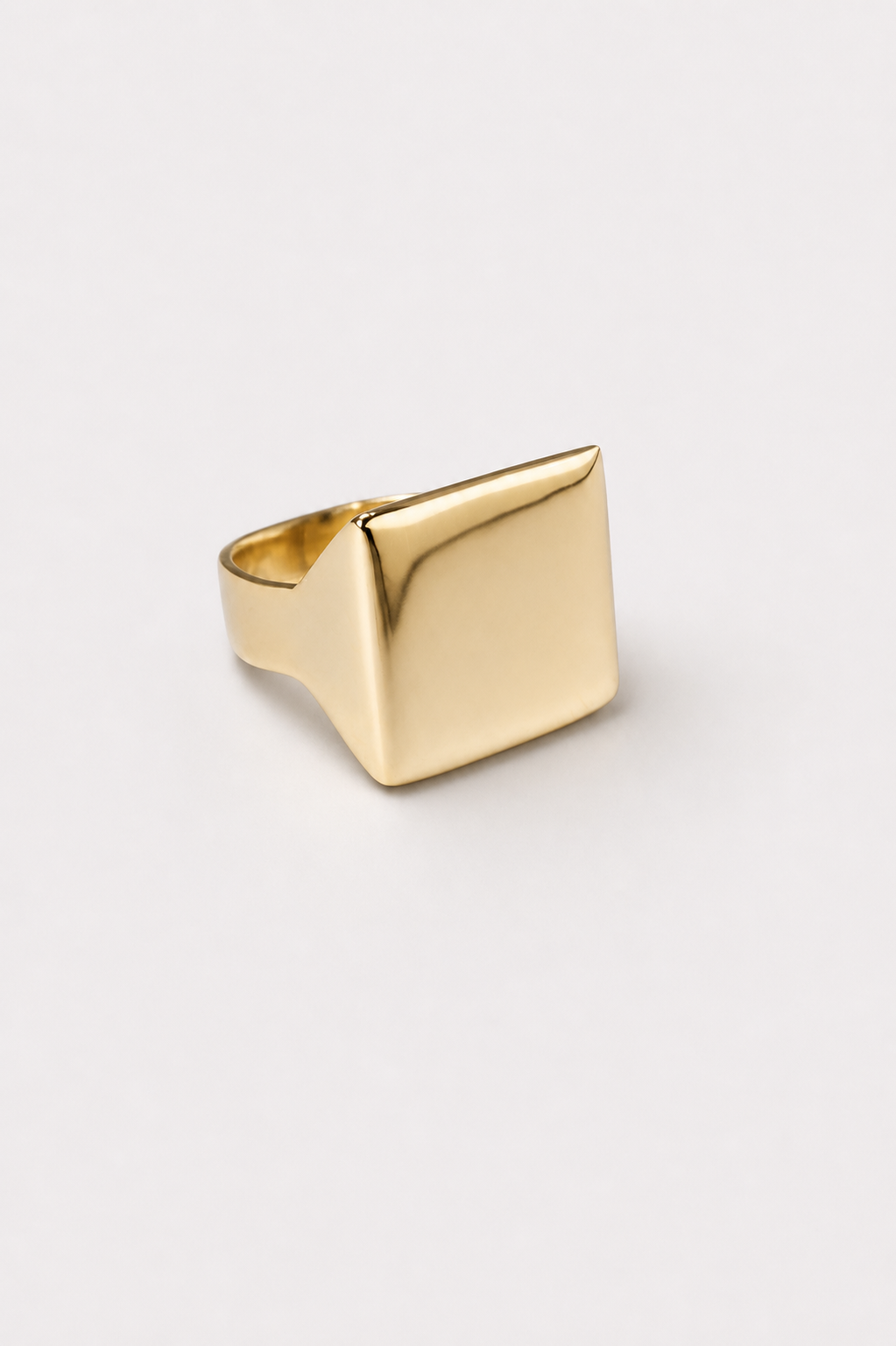 Signet ring 02