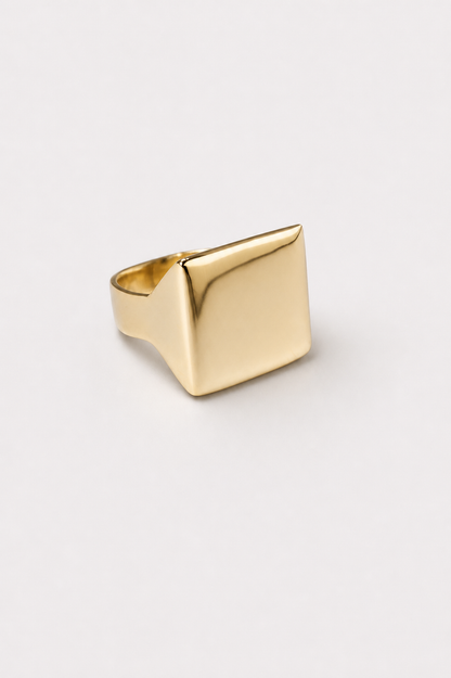 Signet ring 02