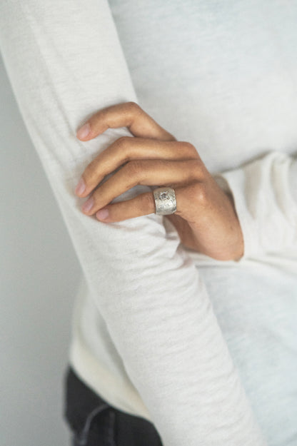 Ignis ring 01
