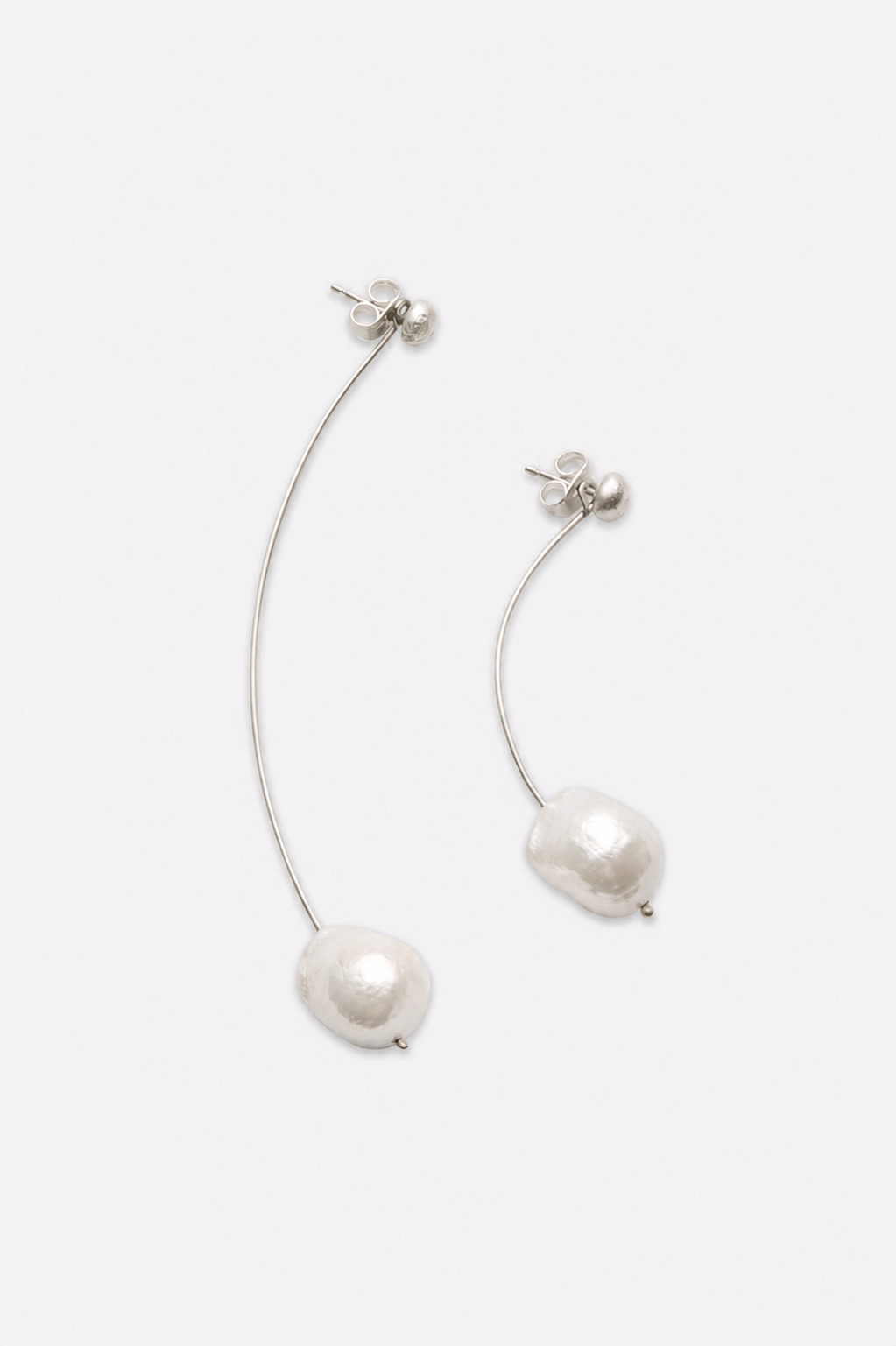 Floating pearls earring