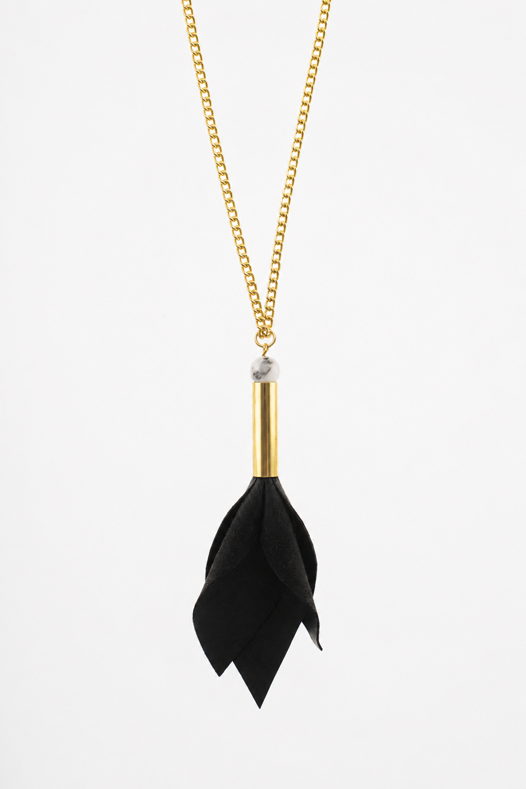 Tulip necklace - black leather
