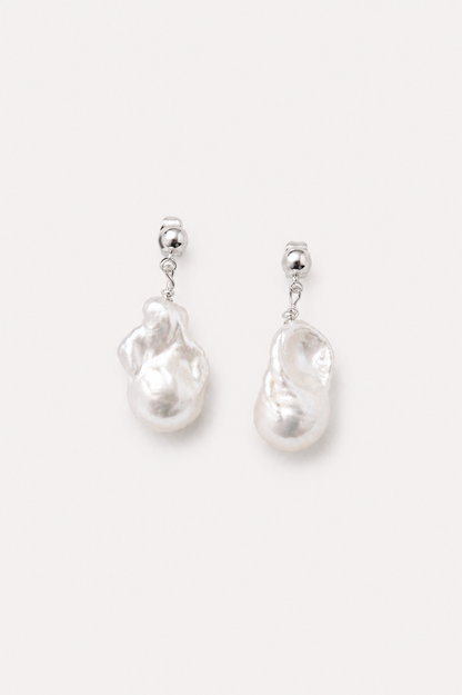 Baroque Pearl Drop earrings