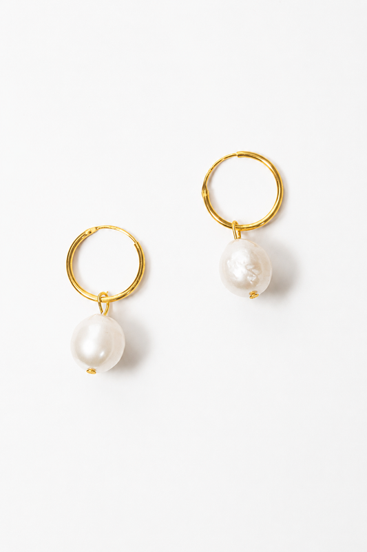 Everyday Pearl earring