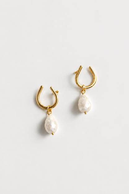 Pearl Twisted earrings