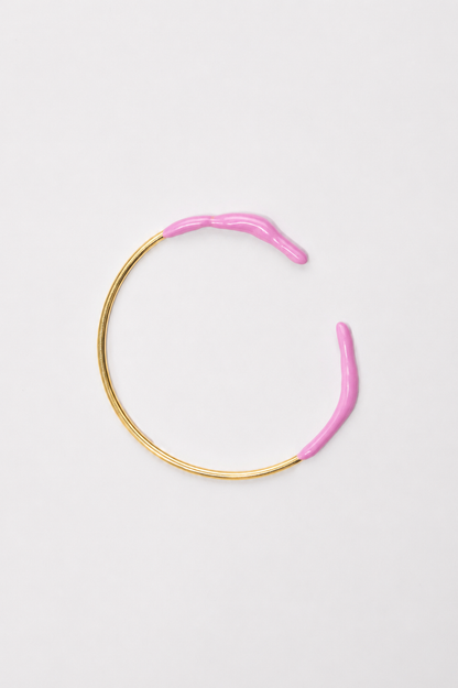 Bow cuff