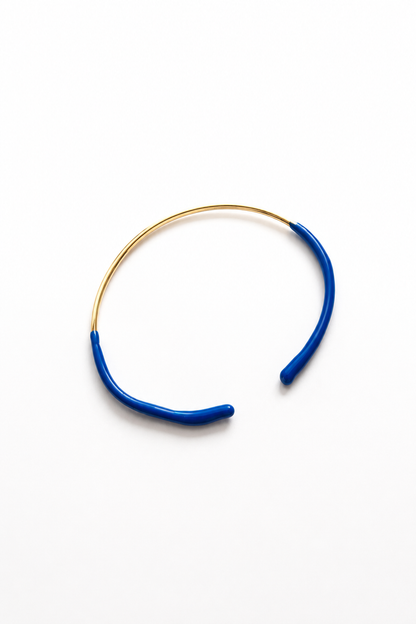 Bow cuff
