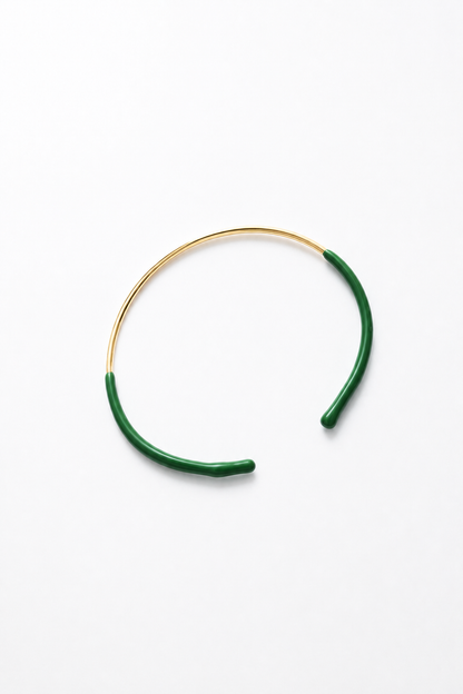 Bow cuff