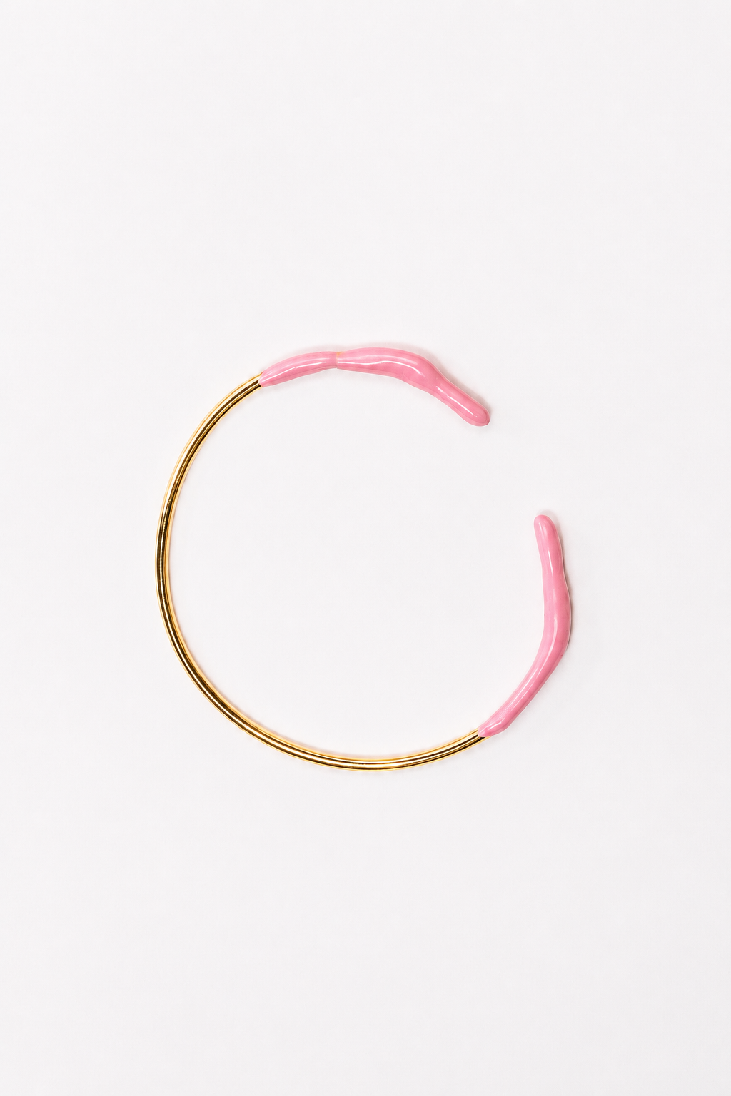 Bow cuff