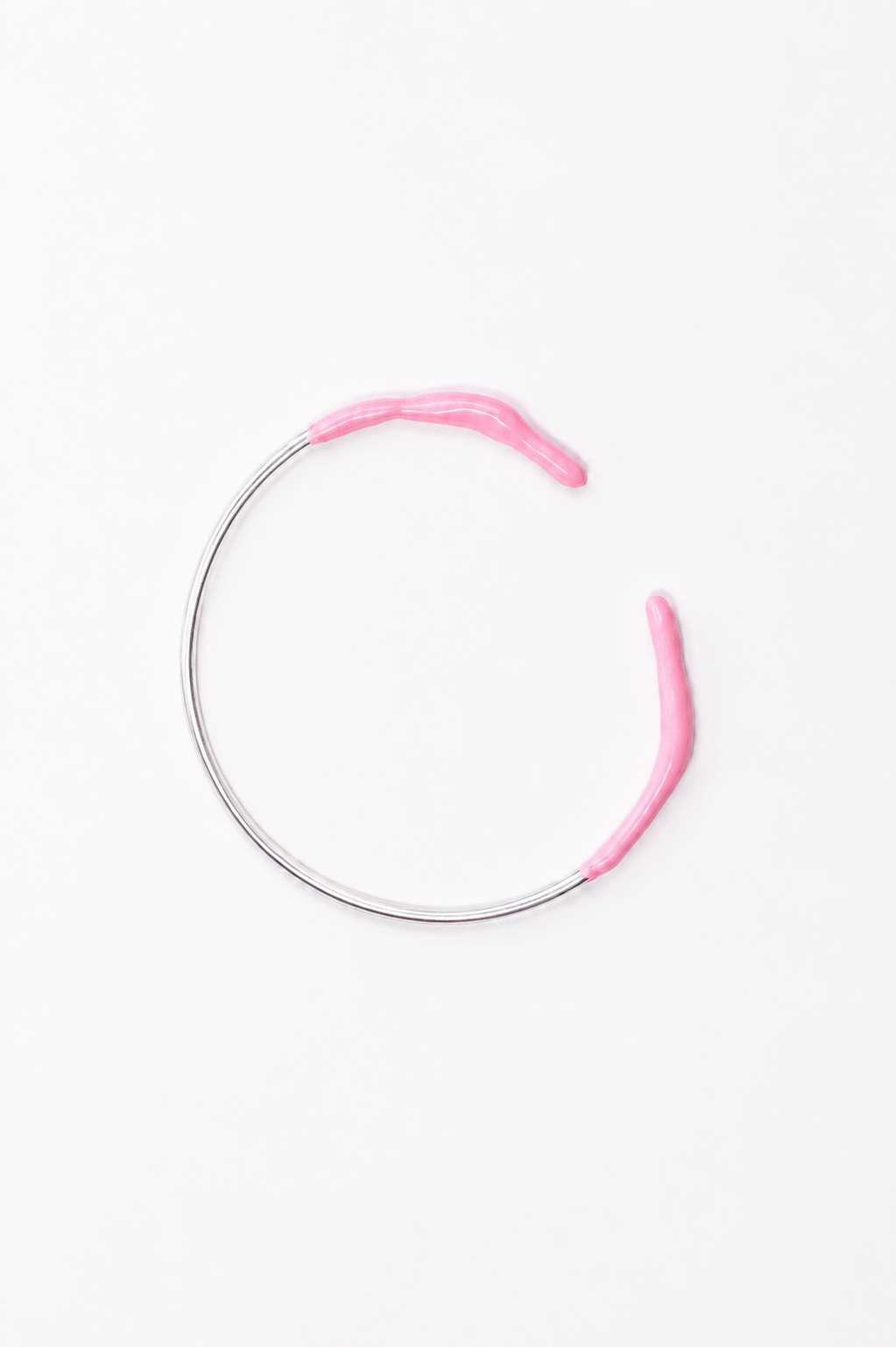 Bow cuff