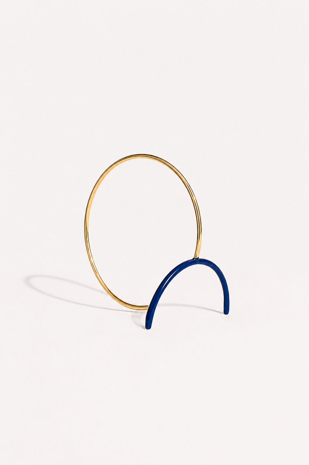 Playground cuff with a hint of blue