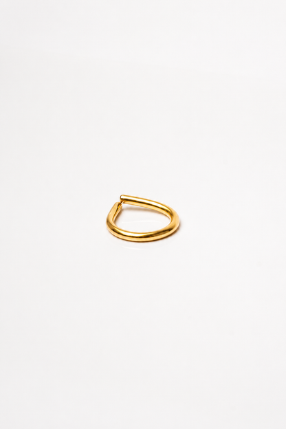 Twisted ring