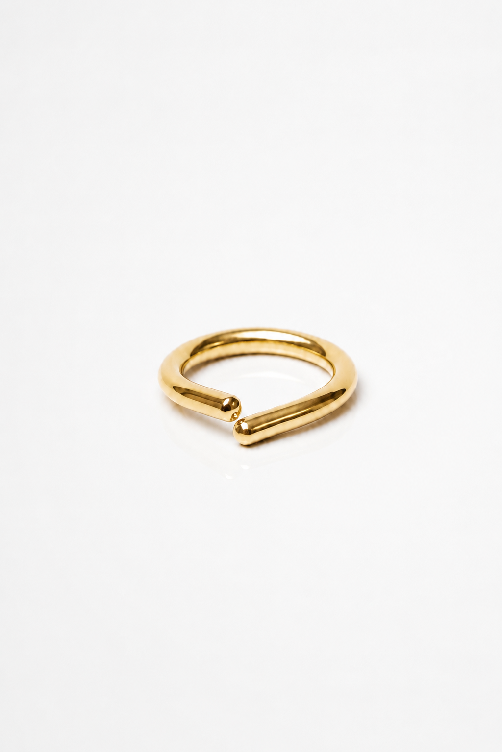Twisted ring