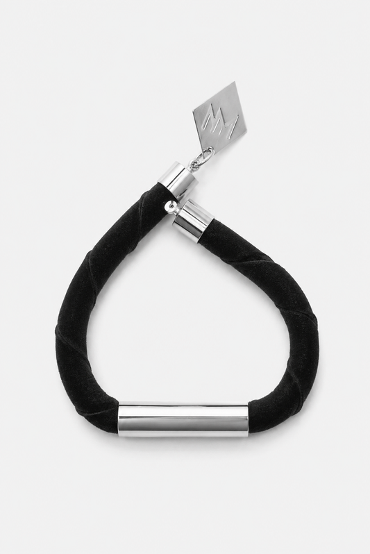 Line cuff - black suede & silver