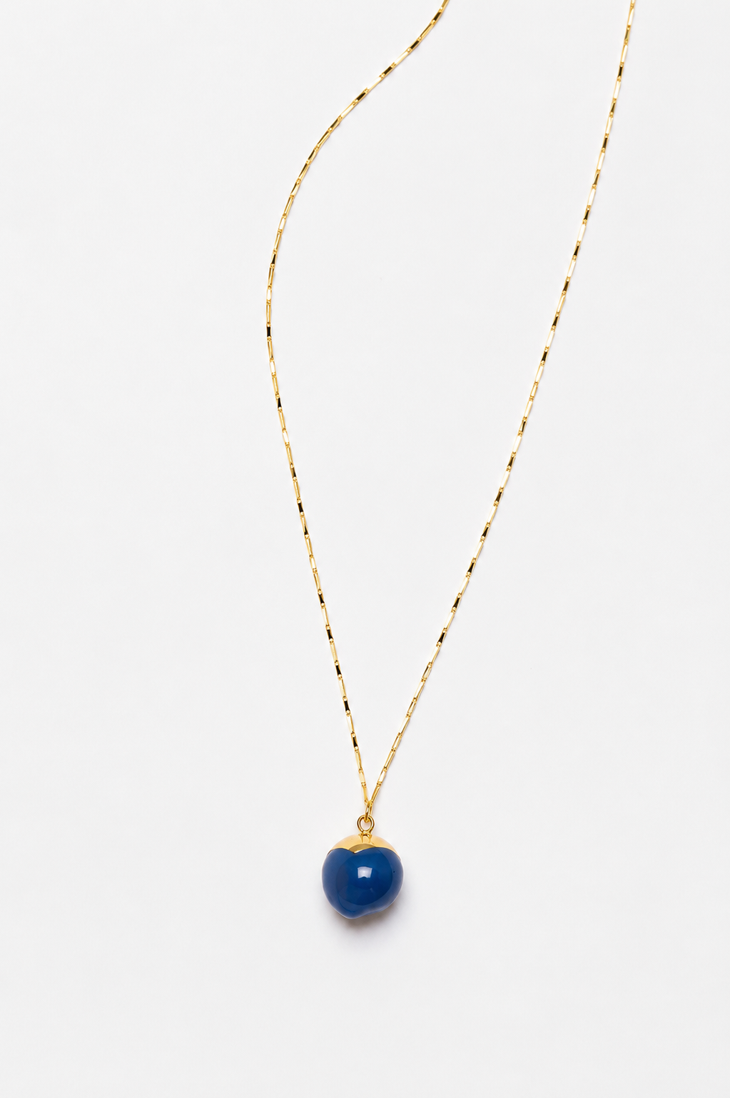 Marbles necklace with a hint of blue