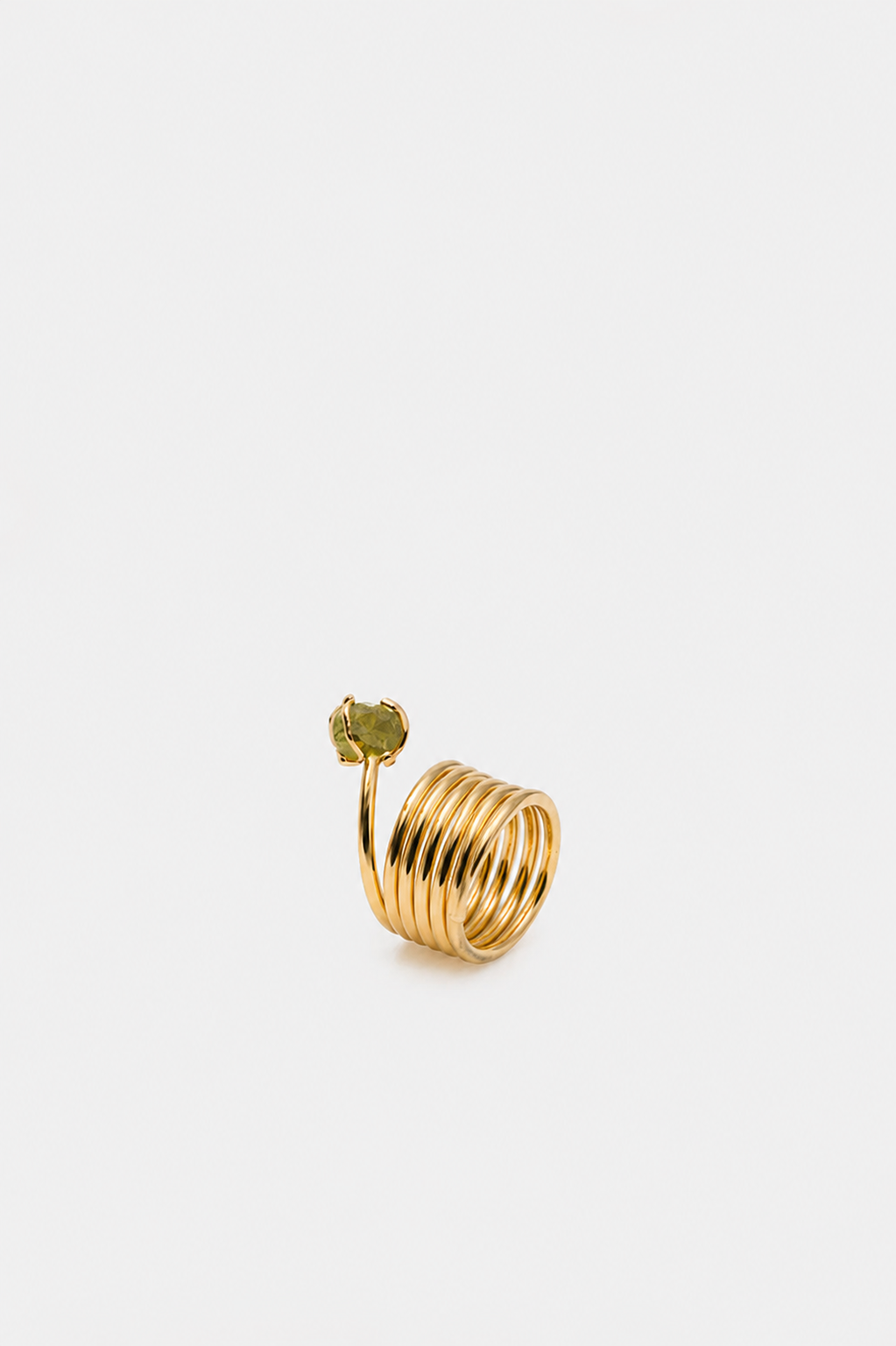 Rainbow ring peridot
