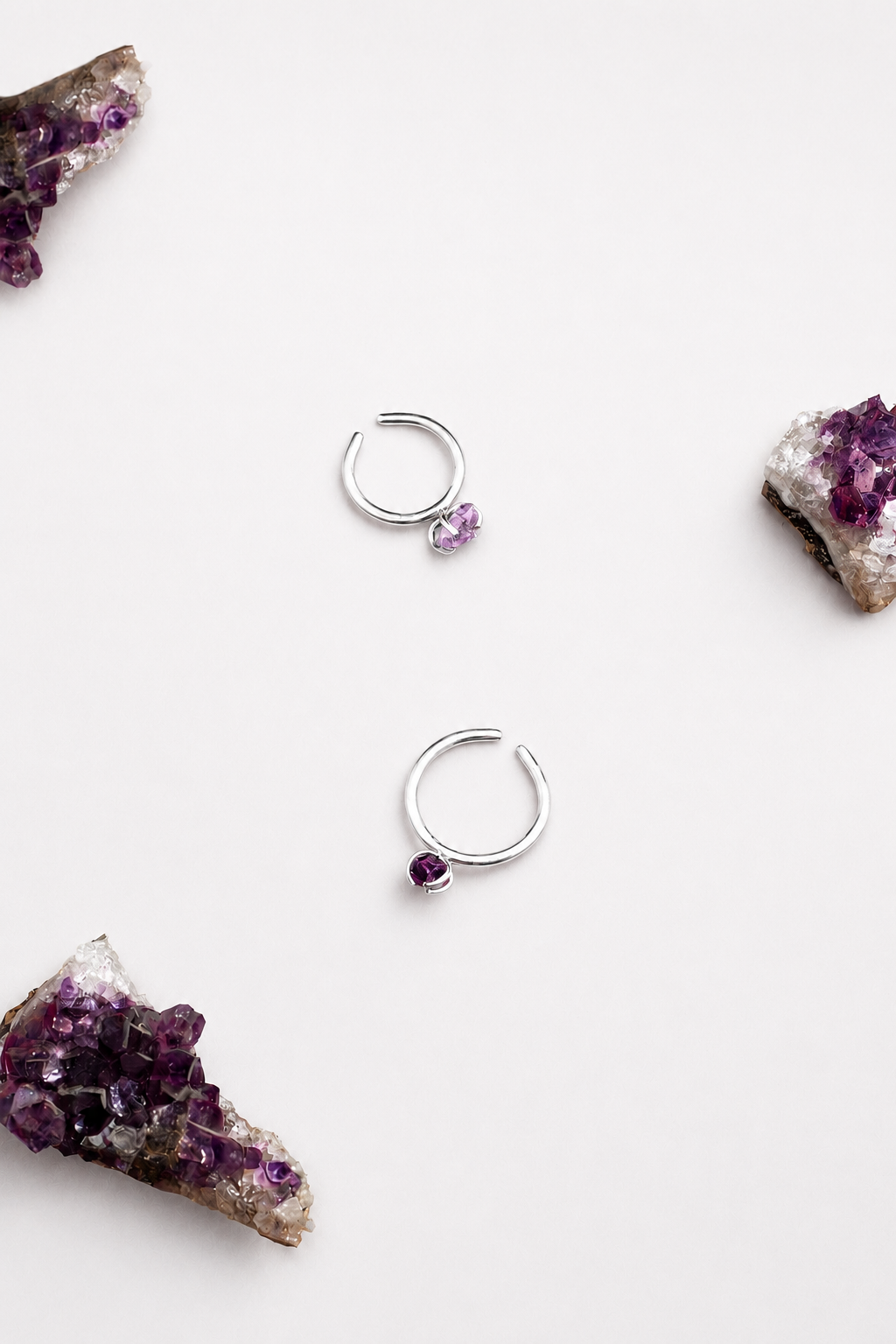 Candy ear cuff/ring size L