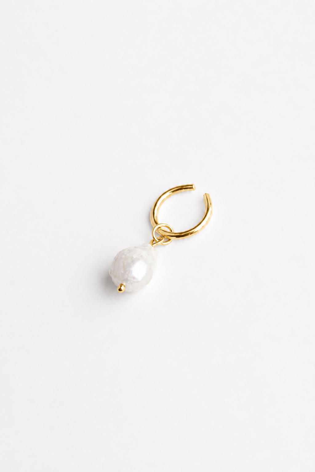 Single ear cuff 02