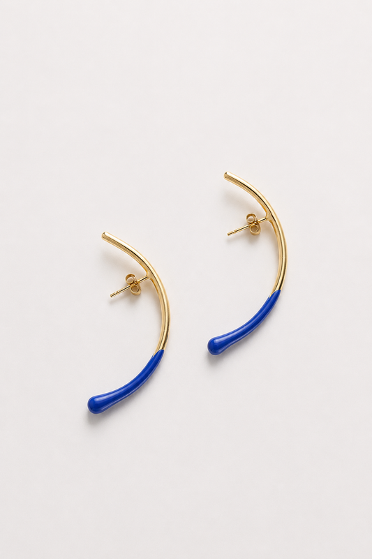 Bow earrings with a hint of blue