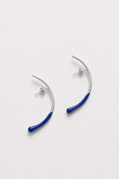 Bow earrings with a hint of blue