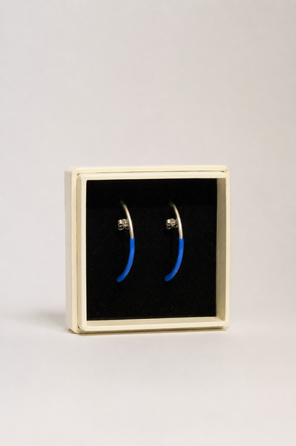 Bow earrings with a hint of blue
