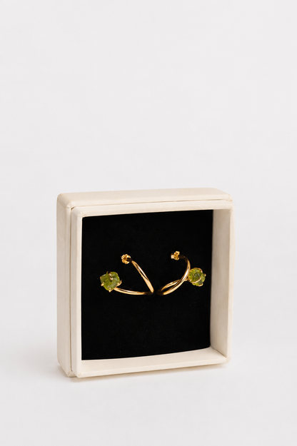 Twisted earrings peridot