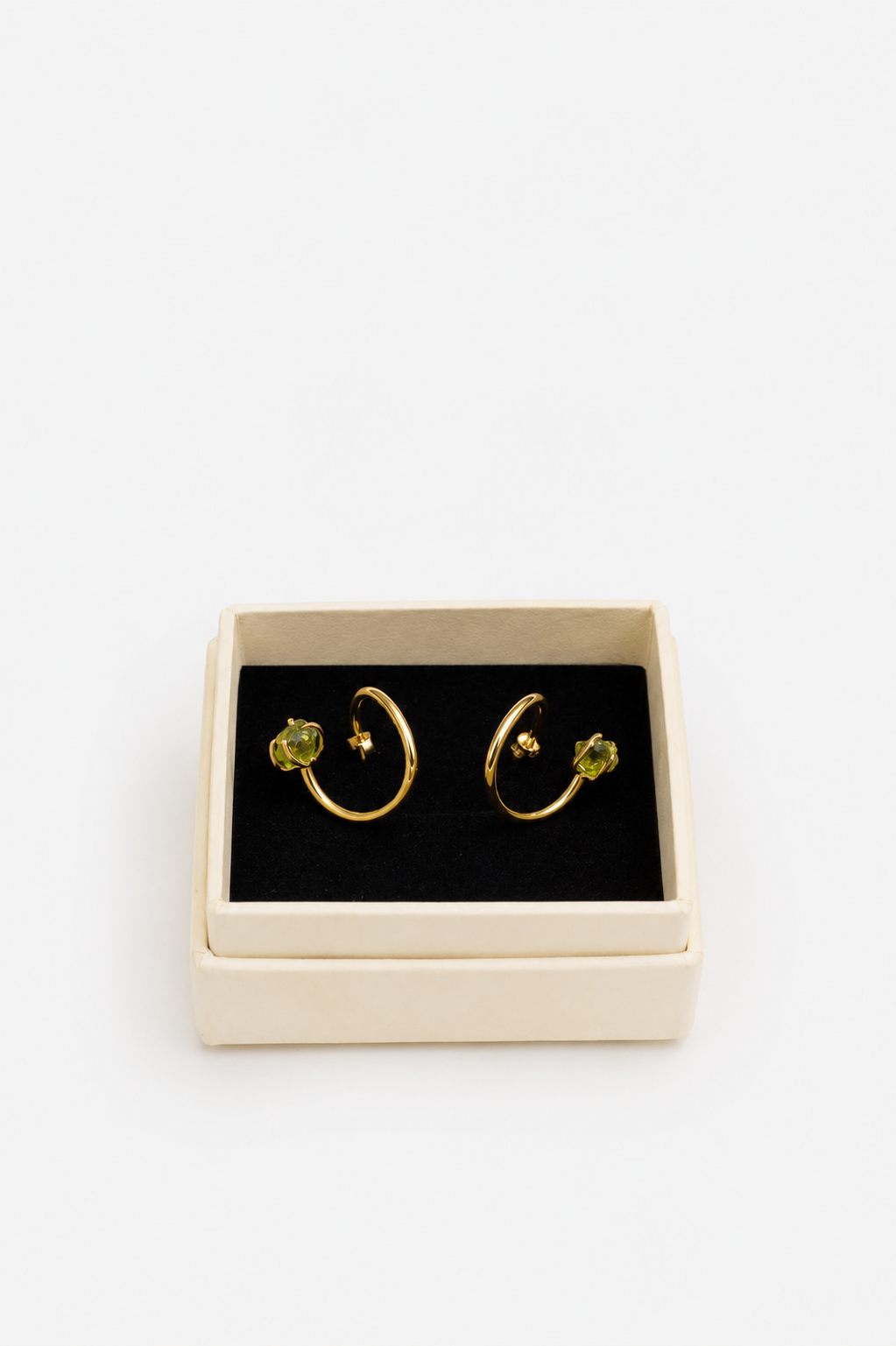 Twisted earrings peridot