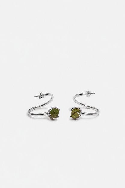 Twisted earrings peridot