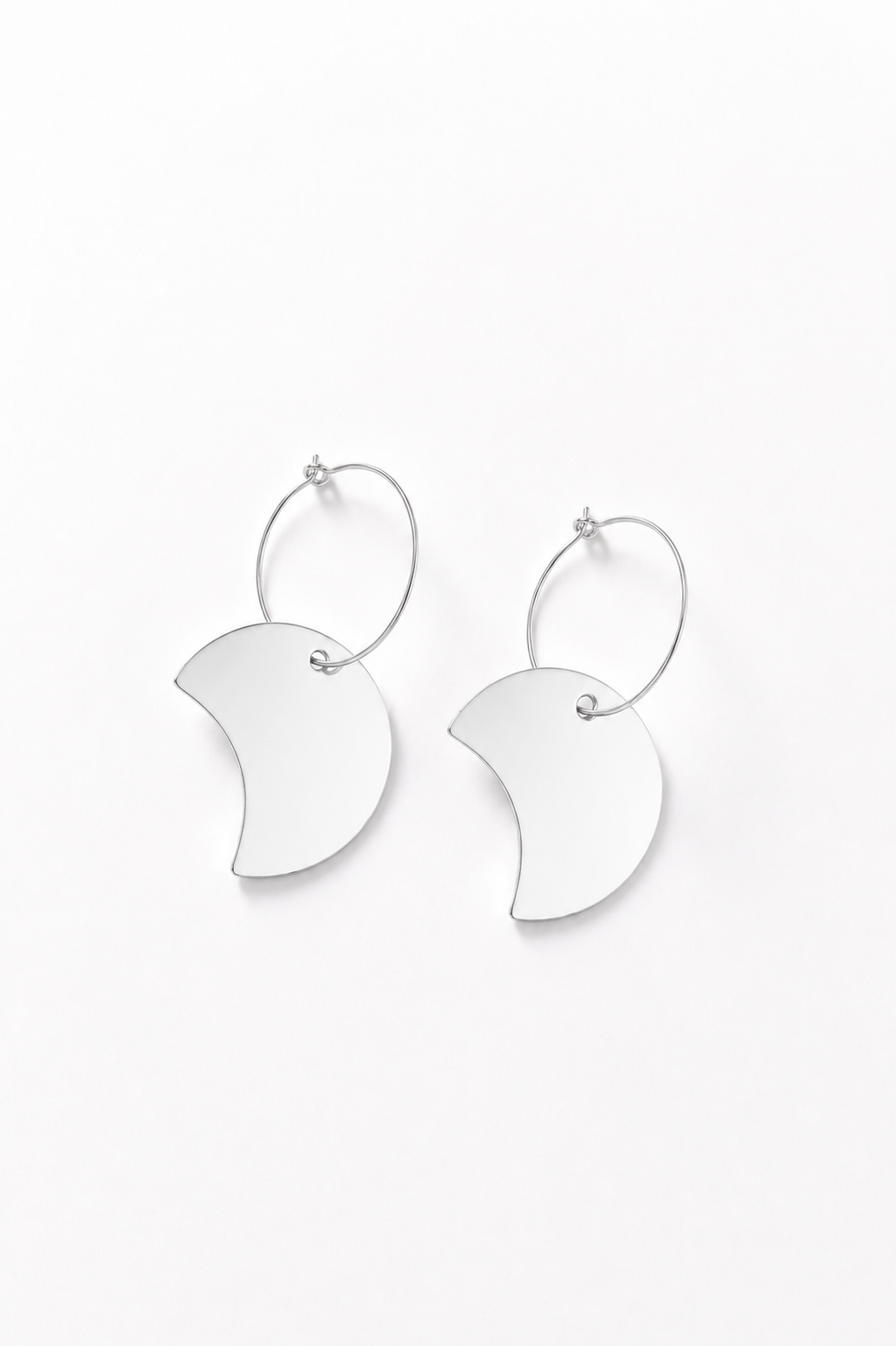 Interrupted circle earrings silver