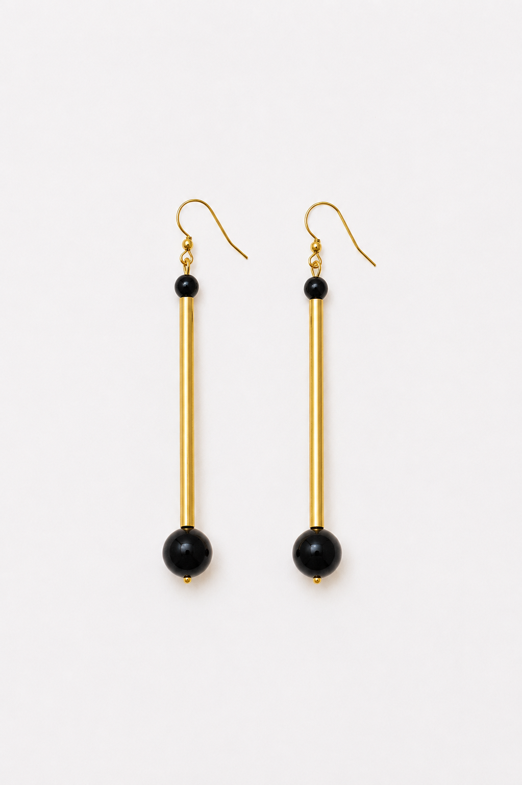 Bellevue earrings onyx