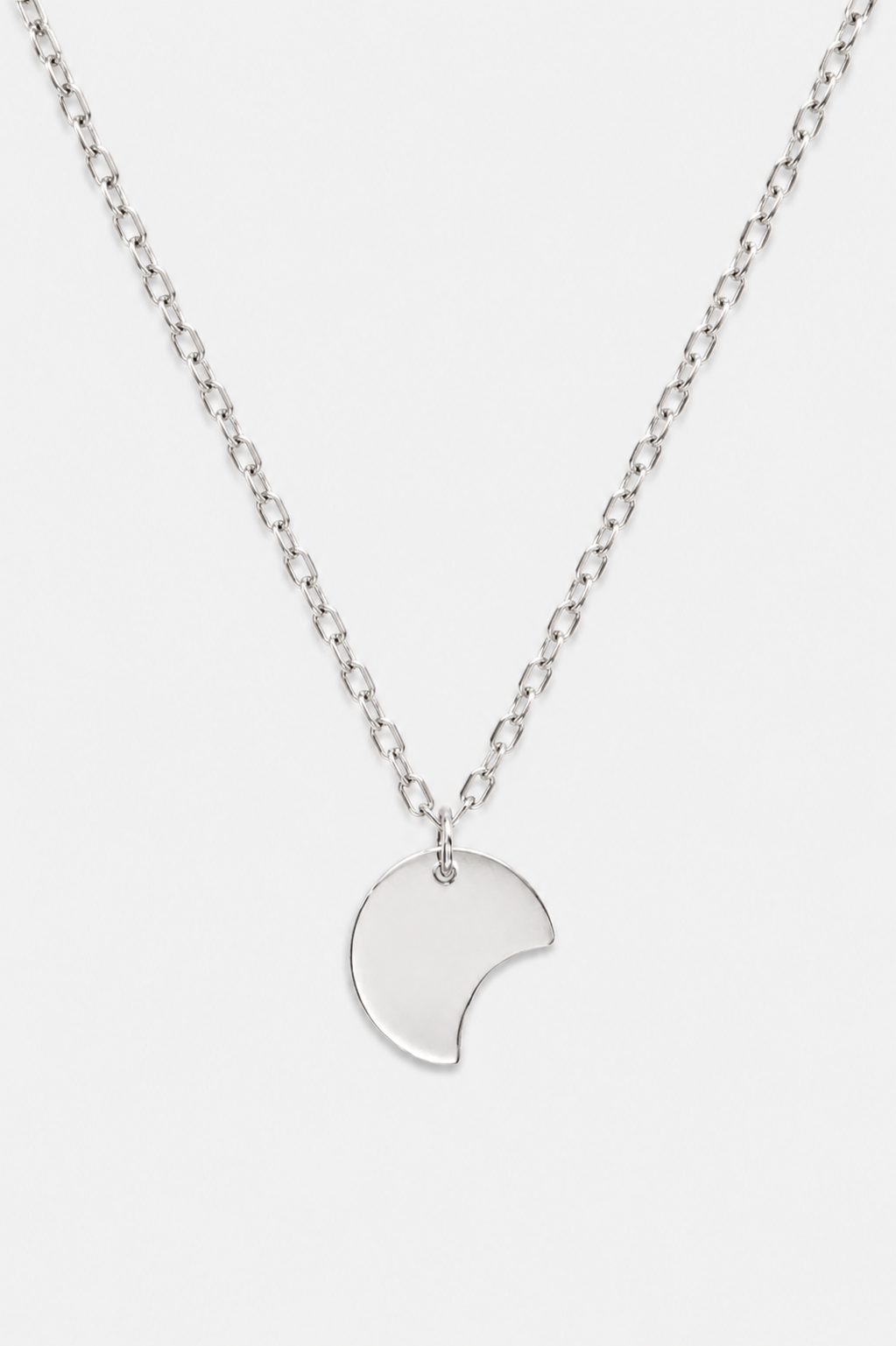 Interrupted circle necklace silver