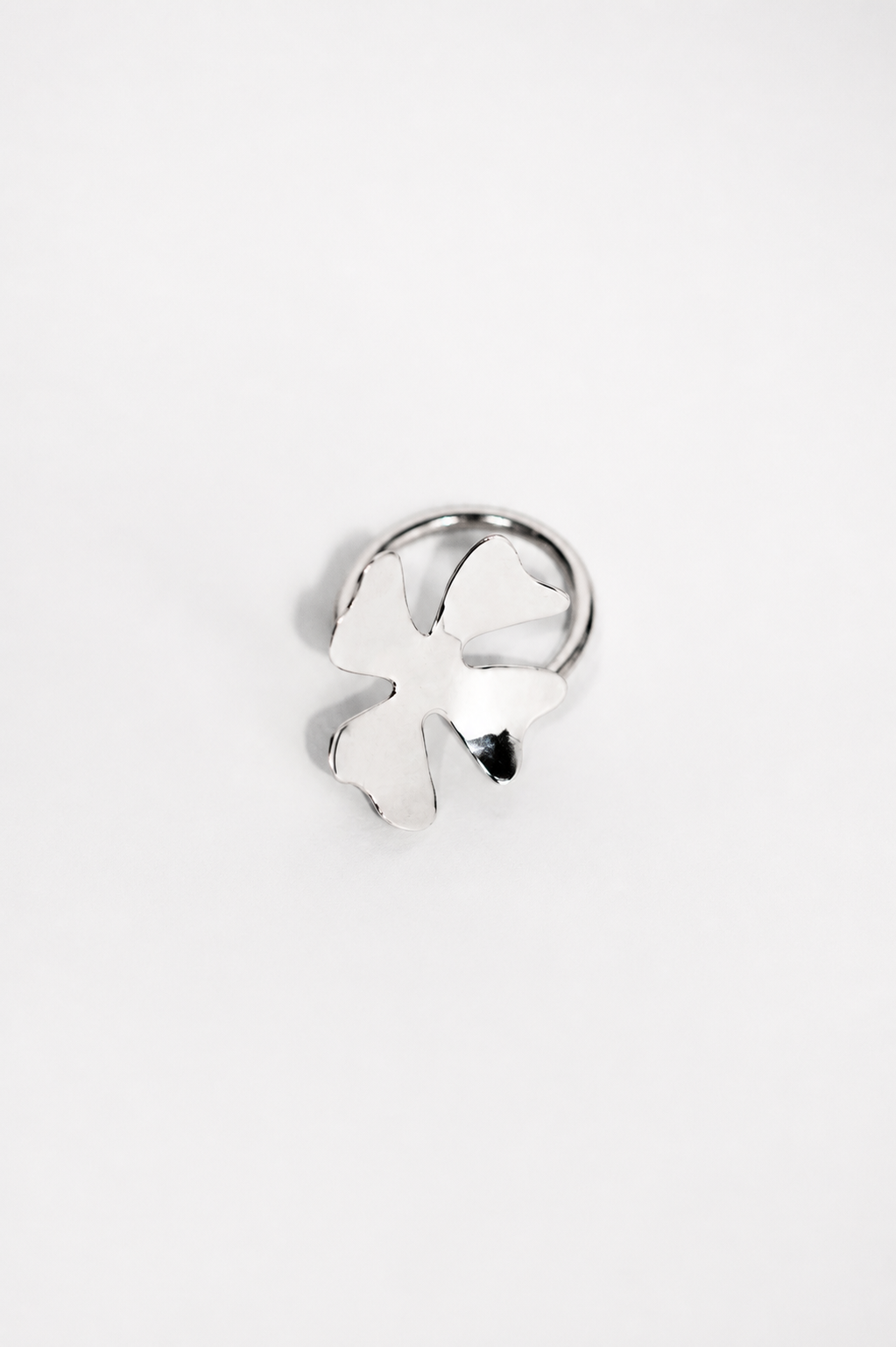 Degenia ring
