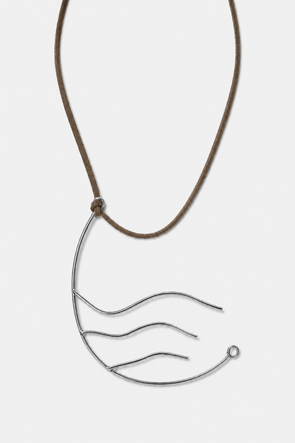 Coral neckpiece