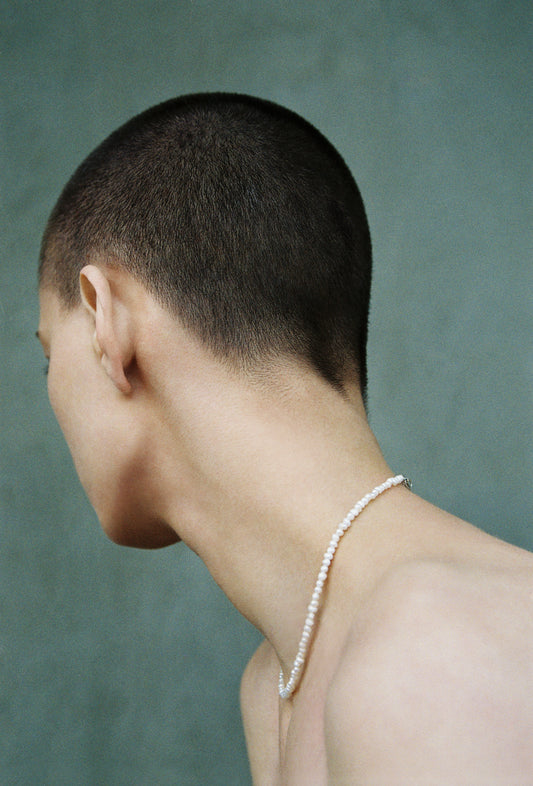 Grandma's Pearl necklace 01